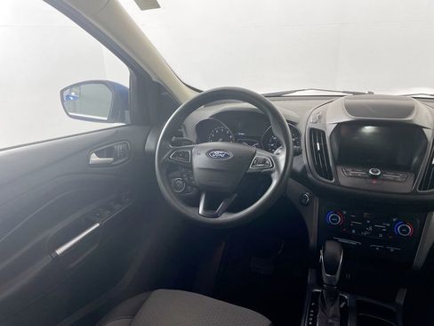 Used 2019 Ford Escape SE image 25