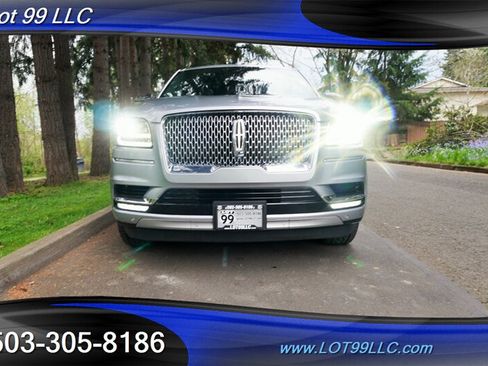 Used 2020 Lincoln Navigator Reserve w/ Luxury Package AWD/4WD image 6