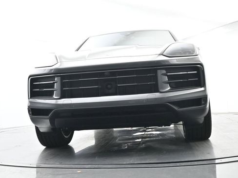 Certified 2026 Porsche Cayenne E-Hybrid AWD/4WD image 55