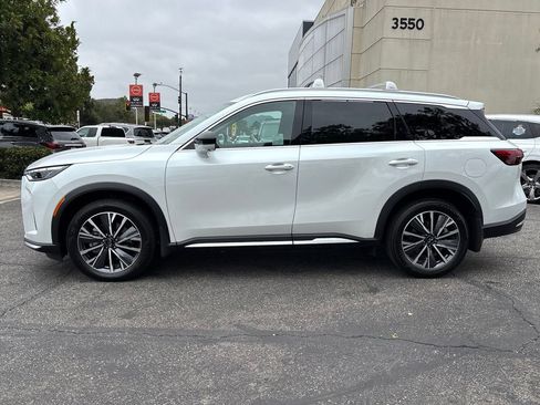 Certified 2026 INFINITI QX60 Luxe w/ Cargo Package FWD image 8