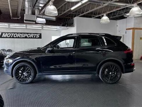 Used 2016 Porsche Cayenne S AWD/4WD image 5