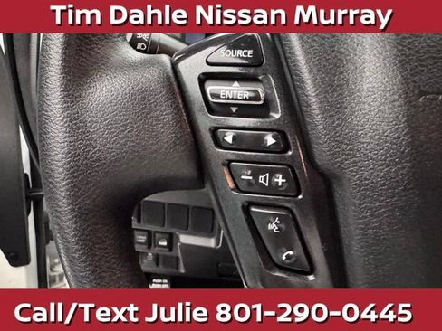 Used 2025 Nissan Frontier SV AWD/4WD image 25