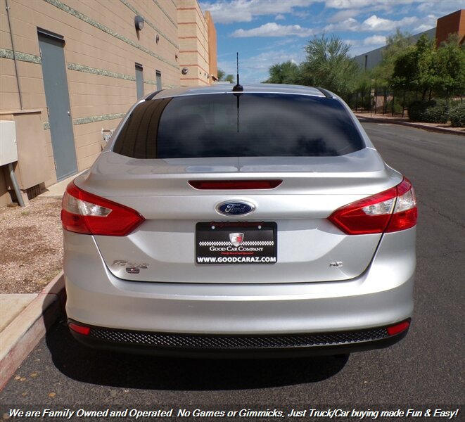 Used 2014 Ford Focus SE FWD image 4