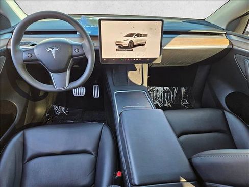 Used 2023 Tesla Model Y Performance image 16