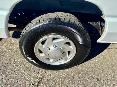 Used 2012 Ford E-250 and Econoline 250 Extended w/ PWR Group image 28