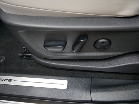 Certified 2024 Nissan Ariya AWD image 18
