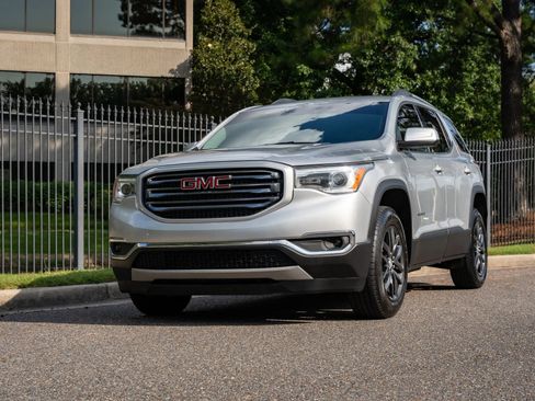 Used 2019 GMC Acadia SLT AWD/4WD image 2
