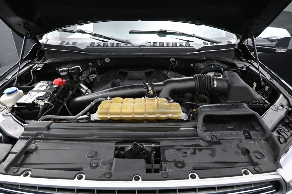 Used 2019 Ford F150 Lariat w/ Equipment Group 502A Luxury AWD/4WD image 31