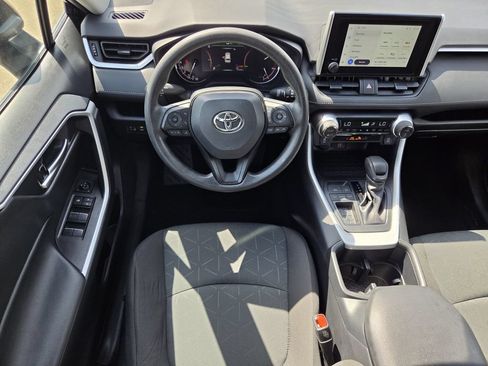 Used 2025 Toyota RAV4 XLE FWD image 13
