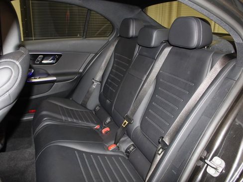 Certified 2025 Mercedes-Benz C 43 AMG 4MATIC Sedan image 32