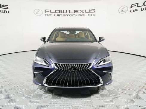 Used 2025 Lexus ES 350 350 w/ Premium Package image 2