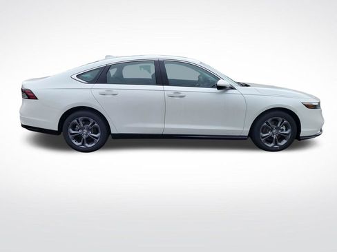 New 2025 Honda Accord EX-L image 2