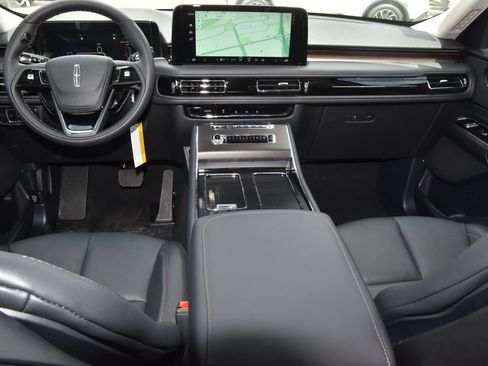 New 2026 Lincoln Aviator Reserve w/ Jet Appearance Package RWD image 17