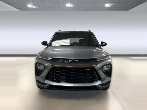 Used 2021 Chevrolet TrailBlazer RS w/ Technology Package FWD image 5