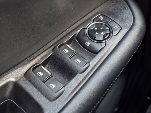 Used 2024 Ford Edge SE w/ Black Appearance Package image 27