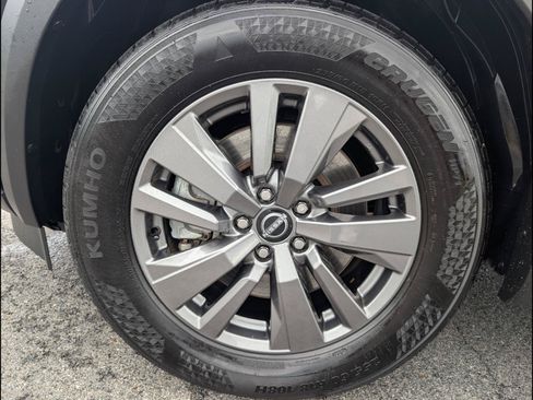 Used 2025 Nissan Pathfinder SV AWD/4WD image 20