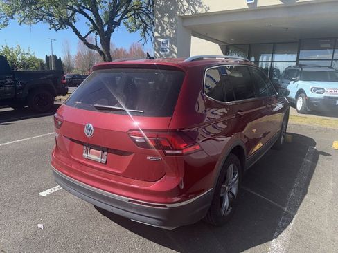 Used 2020 Volkswagen Tiguan SEL w/ 3rd Row Seat Package image 3