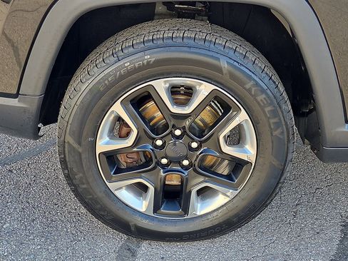 Used 2018 Jeep Compass Trailhawk image 7