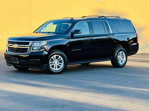 Used 2018 Chevrolet Suburban LT AWD/4WD image 5