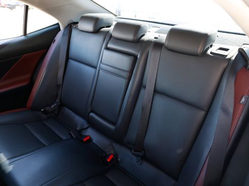 Used 2017 Lexus IS 200t image 11