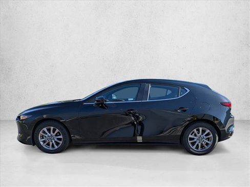 Used 2022 MAZDA MAZDA3 s FWD image 8