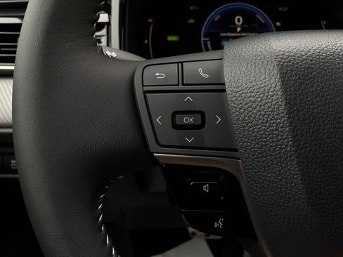 New 2026 Toyota Camry SE FWD image 31