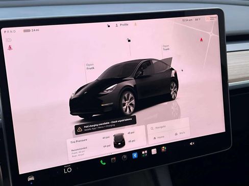 Used 2023 Tesla Model Y Long Range AWD/4WD image 26