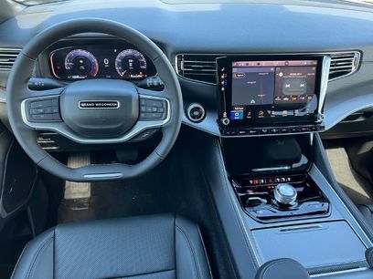 New 2026 Jeep Grand Wagoneer 4WD w/ Premium Group I