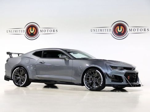 Used 2022 Chevrolet Camaro ZL1 RWD image 77