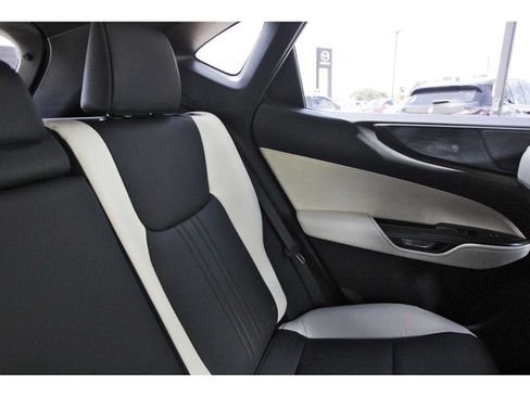 Used 2024 Lexus NX 350 AWD image 10