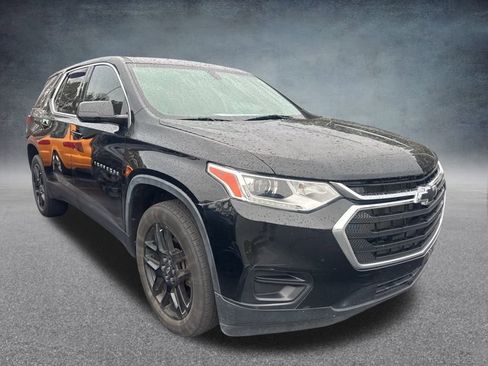 Used 2020 Chevrolet Traverse LS image 6