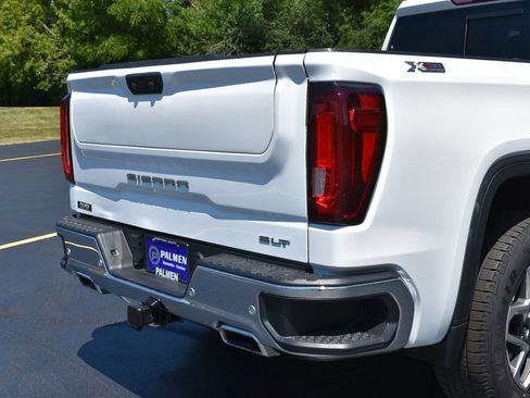 Used 2023 GMC Sierra 1500 SLT w/ SLT Premium Plus Package AWD/4WD image 7