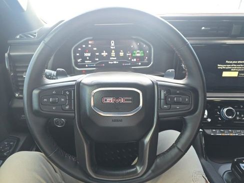 Used 2024 GMC Sierra 1500 AT4 w/ Technology Package AWD/4WD image 14