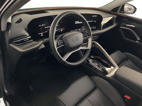 Used 2025 Audi Q5 Premium Plus w/ Premium Plus image 4