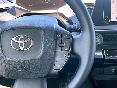 Certified 2025 Toyota Prius LE FWD image 24