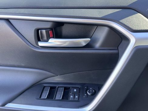 New 2025 Toyota RAV4 XLE image 28