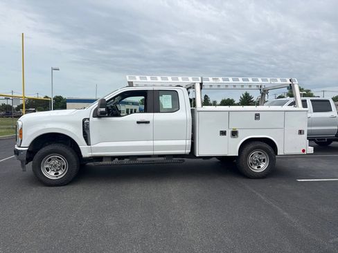 Used 2023 Ford F350 XL w/ Snow Plow Prep Package AWD/4WD image 2