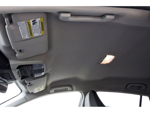 Certified 2024 Subaru Crosstrek 2.0i Premium image 30