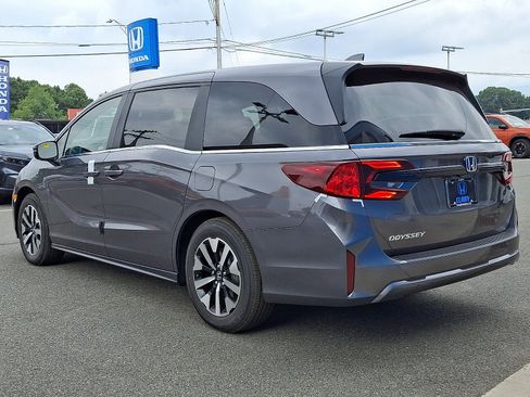 New 2026 Honda Odyssey EX-L image 4