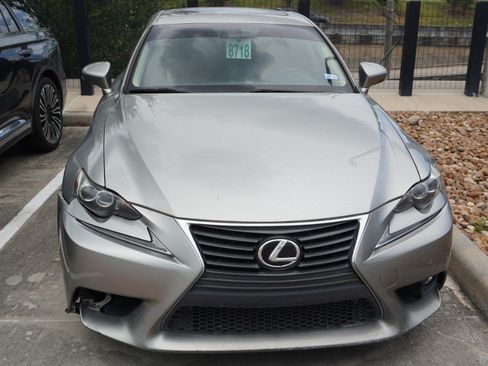 Used 2016 Lexus IS 200t w/ Navigation System Package RWD image 2