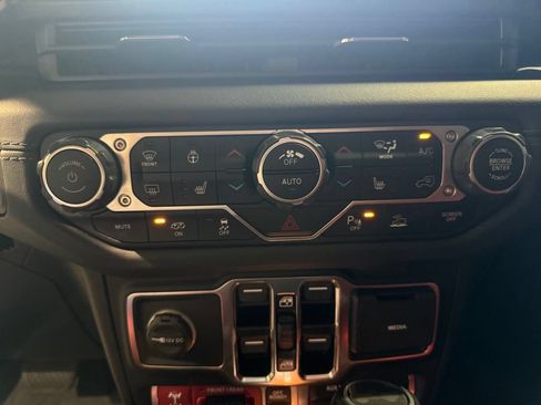 Used 2024 Jeep Wrangler Unlimited Rubicon 392 AWD/4WD image 26