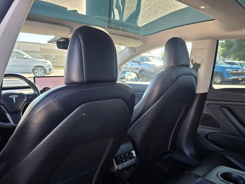 Used 2019 Tesla Model 3 Long Range image 19