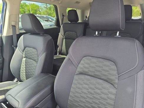 Certified 2024 Nissan Pathfinder SV FWD image 22