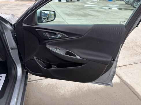 Used 2023 Chevrolet Malibu LT FWD image 21