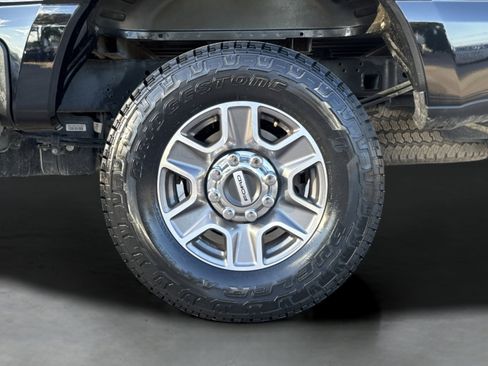 Used 2024 Ford F250 Lariat image 17