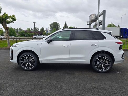 New 2026 Audi Q3 quattro 2.0T AWD/4WD image 2