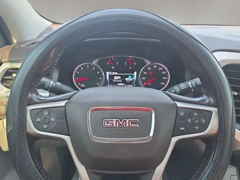 Used 2017 GMC Acadia SLT FWD image 17