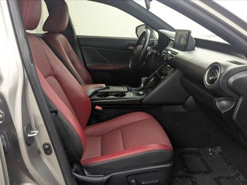 Used 2022 Lexus IS 300 RWD image 21