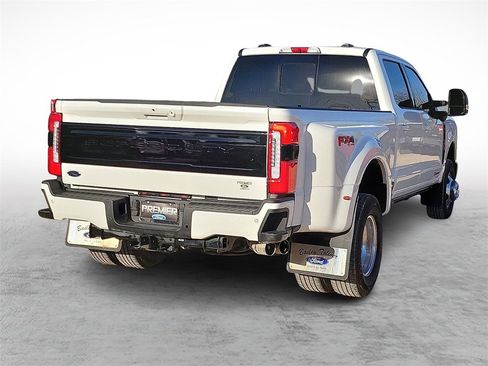 Used 2025 Ford F350 Platinum image 10