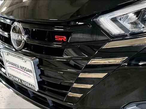 Used 2025 Nissan Versa SR w/ Trunk Package image 29